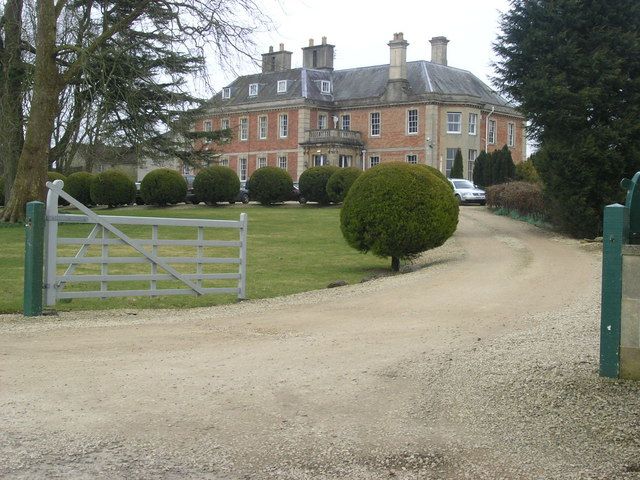 File:Newbury House - geograph.org.uk - 137624.jpg