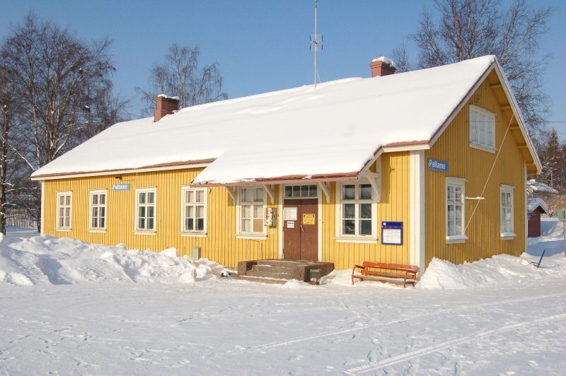 File:Paltamo railway station.jpg