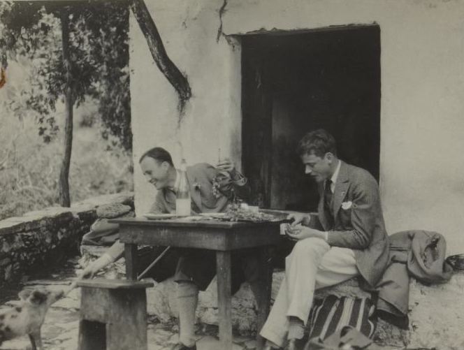 File:Robert Byron and Desmond Parsons in China.jpg