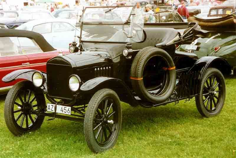 File:1923 Ford Model T Runabout AZW456.jpg