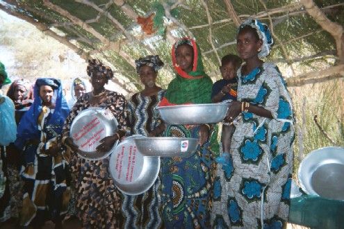 File:Cooking in senegal 20050824-d.jpg