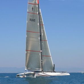 File:L-2010-Alinghi-5.jpg