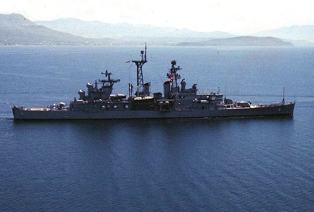 File:USS Little Rock (CLG-4) Mediterranean Sea 1974.jpg