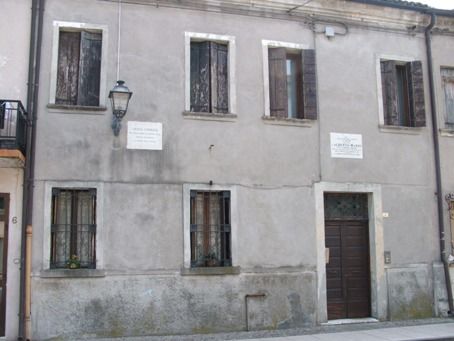 File:Casa di alberto mario.JPG