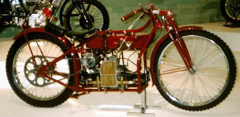 File:Douglas DT 500 cc 1929.jpg