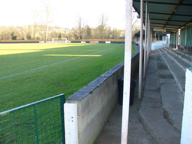 File:Fetcham Grove - geograph.org.uk - 688215.jpg