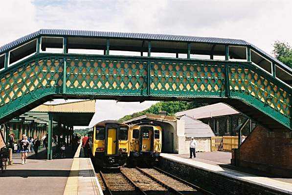 File:Footbridge at Okehampton railway station (John Spivey).jpg