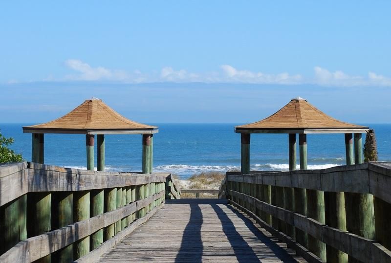 File:HannaParkShelters.JPG