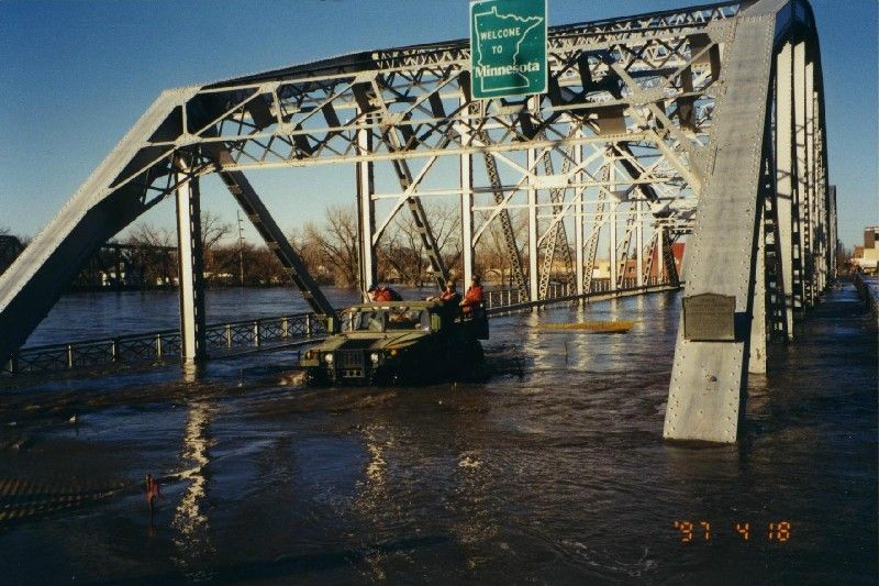 File:Hummer on Sorlie Bridge GF, ND.jpg