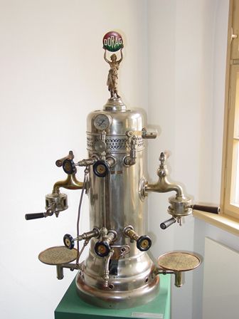 File:Kaffeemaschine.jpg