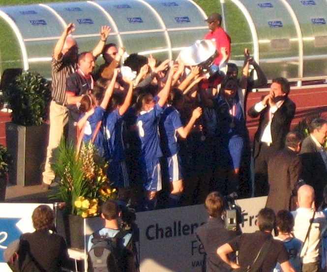 File:PSG féminines CFF 2010.jpg