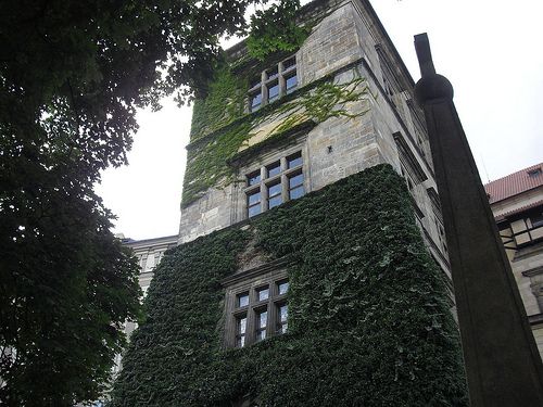 File:Prague Castle defenestration site.jpg