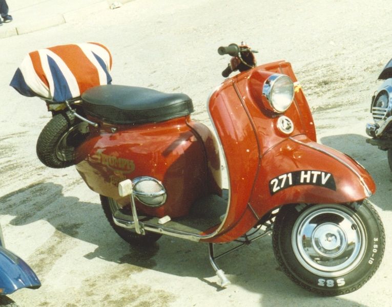 File:Triumph TIgress Scooter.jpg