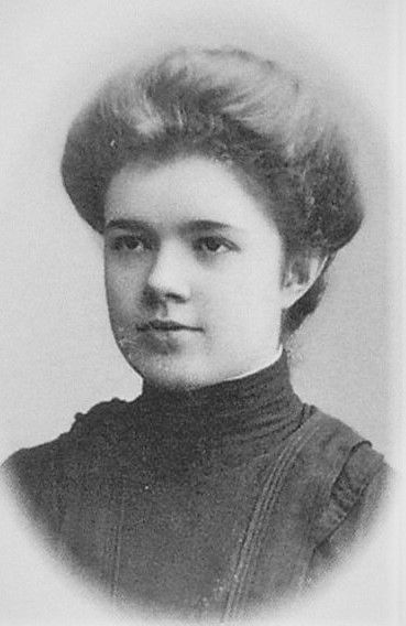 File:Yekaterina Desnitskaya in age of 14.jpg