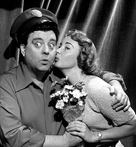 File:Gleason meadows honeymooners 1955.jpg