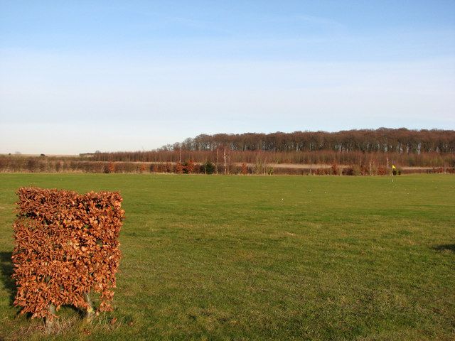 File:Gog Magog Golf Club.jpg