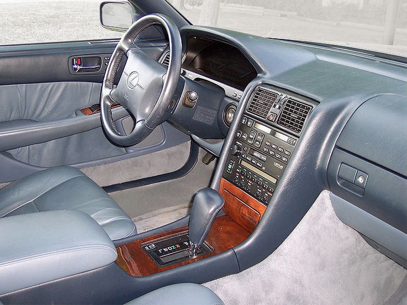 File:Lexus LS400 cabin.jpg