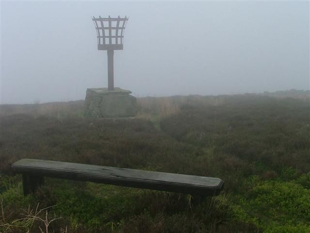 File:Millennium Beacon, Eskdaleside.jpg