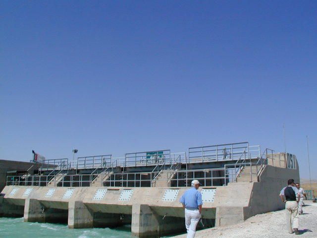 File:Radial gates-GAP.jpg