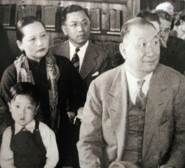 File:Soong Ching-ling and K'ung Hsiang-hsi.jpg