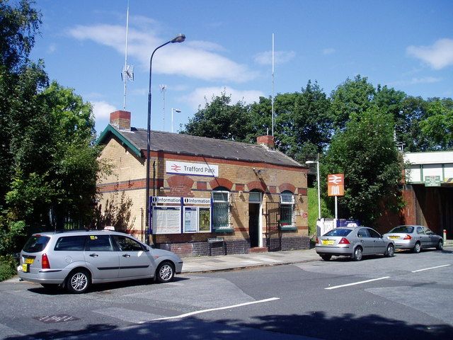 File:Trafford Park railway station 1.jpg