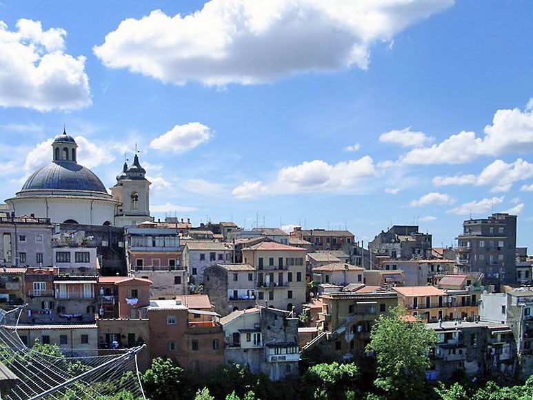 File:Ariccia.jpg