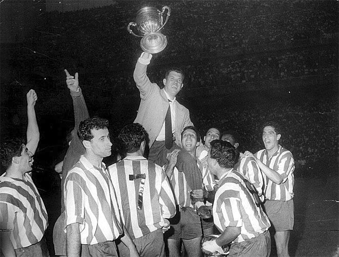 File:Atletico madrid festeja copa 1960.jpg