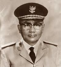 File:Governor of West Kalimantan Soemadi.jpg