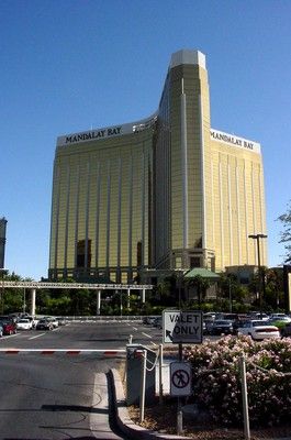 File:MandalayBay03.jpg