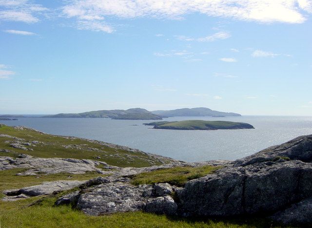 File:Viewfromvatersay.jpg