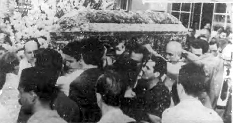 File:Antonio ECHEVARIA funeral. Havana, 1957.jpg