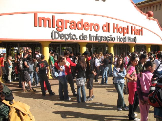 File:Imigradero di Hopi Hari.jpg