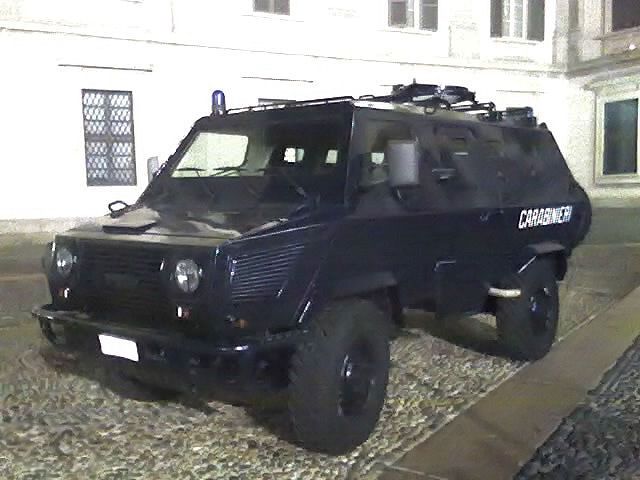 File:Iveco VM 90P Carabinieri.jpg