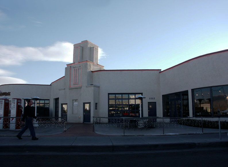 File:Jones Motor Co Albuquerque.jpg