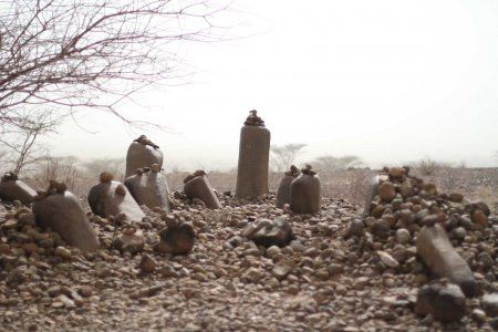 File:Namoratunga in Turkana, Kenya.jpg