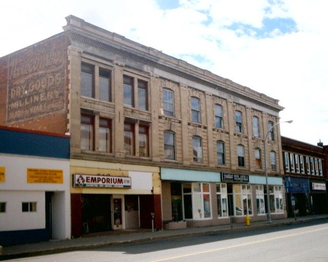 File:Roy Building Thunder Bay.jpg