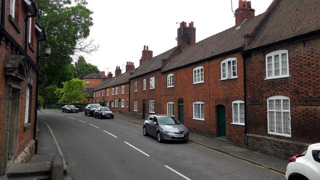 File:2-6 Main Road, Sudbury.jpg