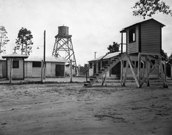 File:Chattahoochee Towers.jpg