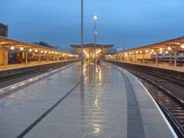 File:DerbyStationOct2009.jpg