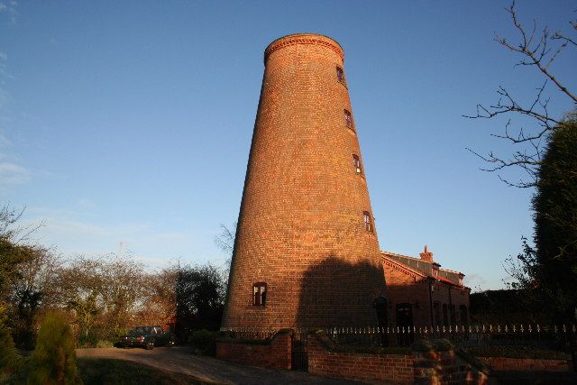 File:Harby Mill - geograph.org.uk - 108650.jpg