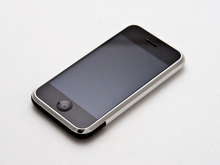 File:IPhone First Generation.jpg