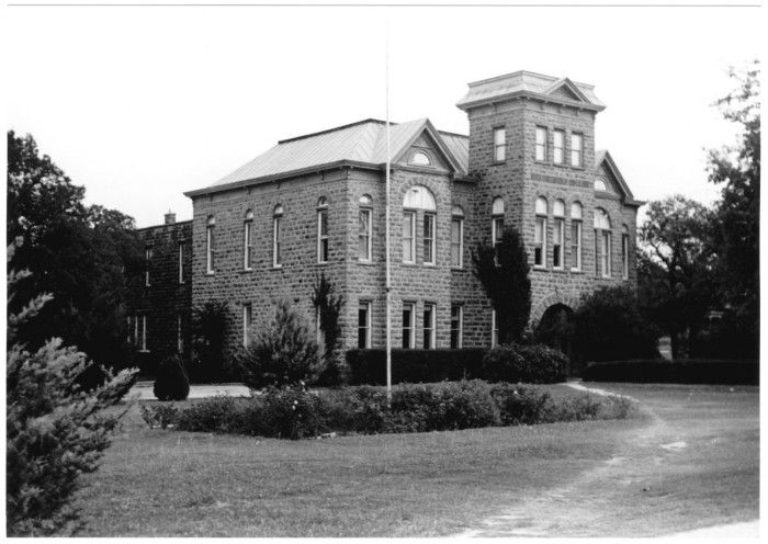 File:Old Main 1950.jpg