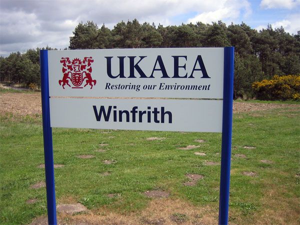 File:Winfrith - geograph.org.uk - 294818.jpg