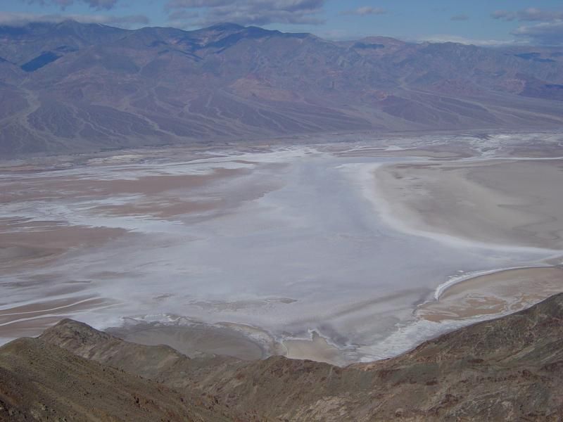 File:Badwater Basin from Dantes View-800px.JPG