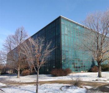 File:Great Lakes BLDG 521 Gunnery School.jpg