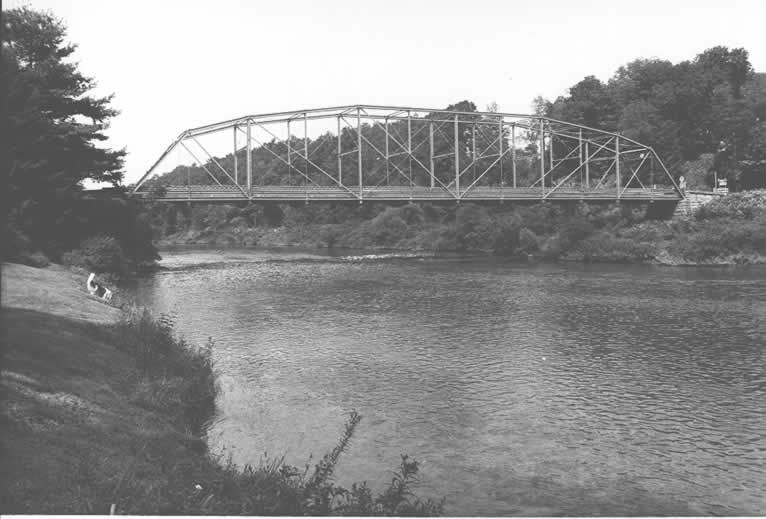 File:Hogback Bridge.jpg