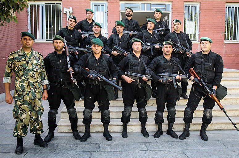 File:Iranian green beret commandos (2).jpg