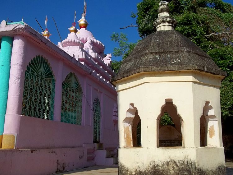 File:Marichi temple Baleswar Odisha.jpg