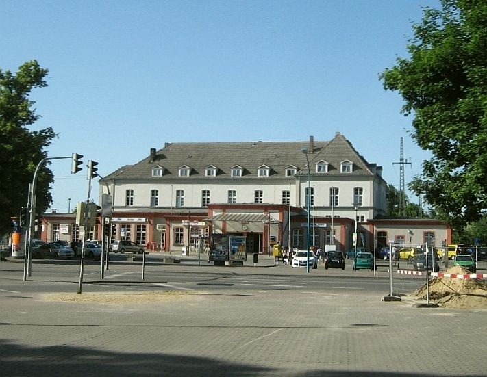 File:NB-Hauptbahnhof-01-06-2008-87a.jpg