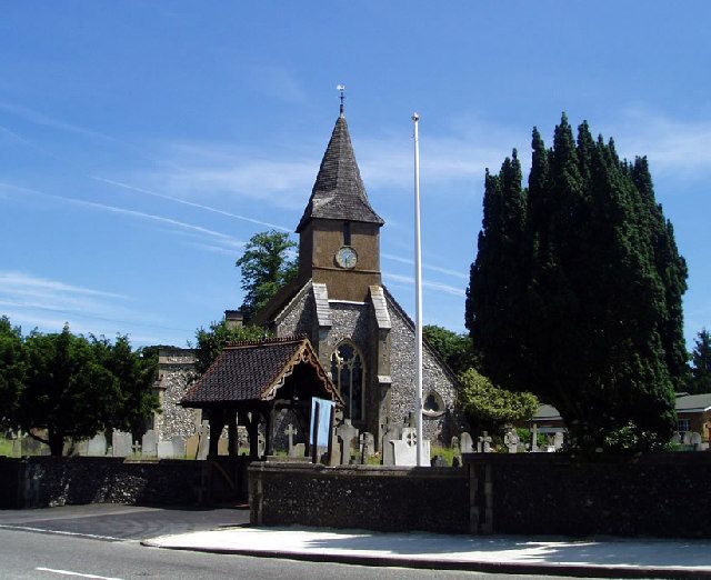 File:Sanderstead Church - geograph.org.uk - 19905.jpg